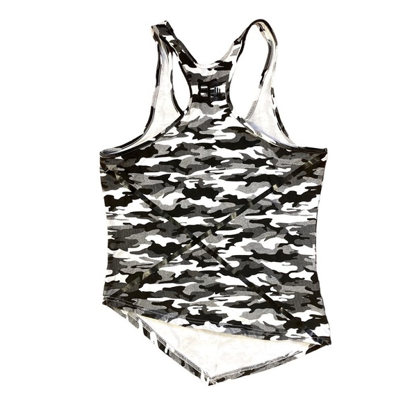 Engineered Life Black and White Camo Print Asymmetric Tank Top - Picture 3 of 4